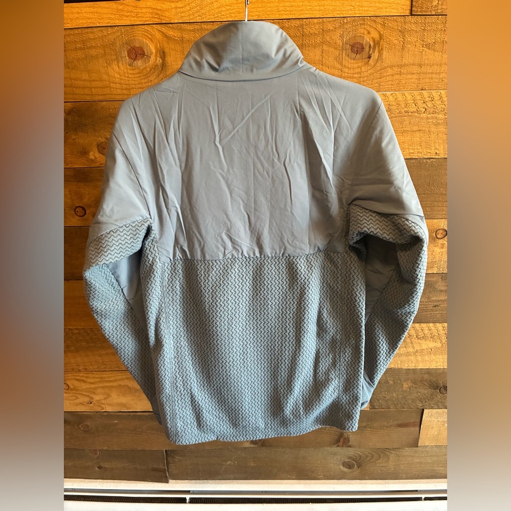 Patagonia Light Blue Zip-Up Jacket - Picture 2 of 2